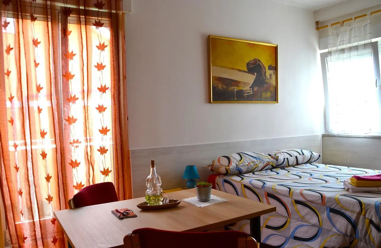 Apartment Antonija With Seaview Rijeka